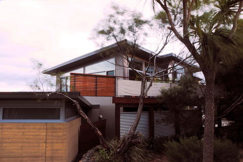 Eagle Peaks At Freycinet - Sydney 4u 21