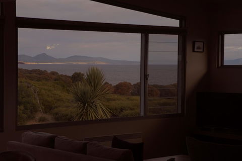 Eagle Peaks At Freycinet - Sydney 4u 20