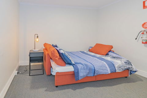 4 Bedroom House - Hobart CBD - Free Parking - Free WIFI - Accommodation Sydney 18