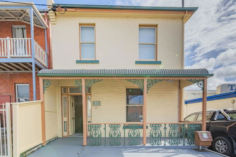 4 Bedroom House - Hobart CBD - Free Parking - Free WIFI - Accommodation Sydney 14