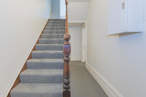 4 Bedroom House - Hobart CBD - Free Parking - Free WIFI - Accommodation Sydney 7