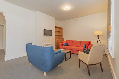 4 Bedroom House - Hobart CBD - Free Parking - Free WIFI - Accommodation Sydney 22