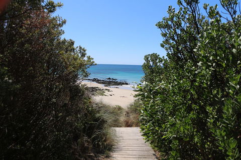 Sisters Beach Paradise - Sydney 4u 12