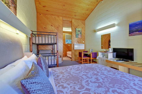 Gold Rush Inn - Sydney 4u 22