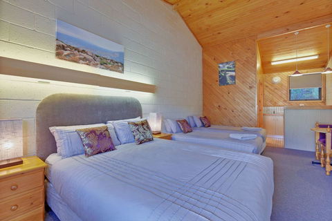 Gold Rush Inn - Sydney 4u 23