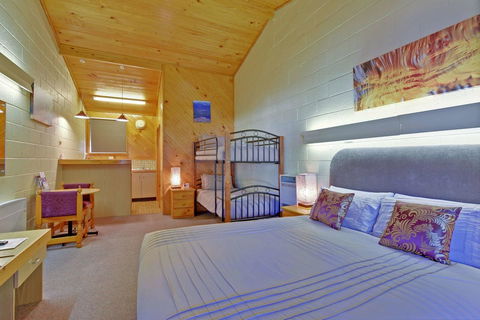 Gold Rush Inn - Sydney 4u 17