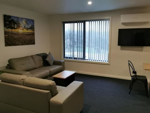 Youngtown Executive Apartments - 2BR Included, Free Parking & Wifi, Sofa Bed & Cot Fee Applies - Sydney 4u 3