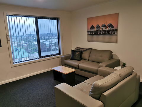 Youngtown Executive Apartments - 2BR Included, Free Parking & Wifi, Sofa Bed & Cot Fee Applies - Sydney 4u 35