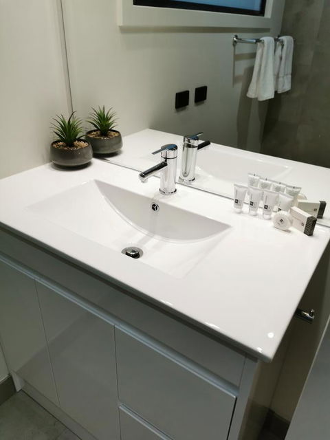 Youngtown Executive Apartments - 2BR Included, Free Parking & Wifi, Sofa Bed & Cot Fee Applies - Sydney 4u 38