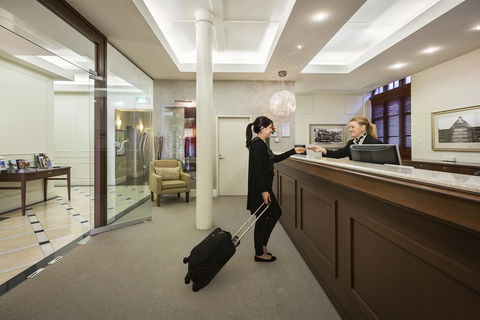 Launceston Central Apartment Hotel Official - Sydney 4u 21