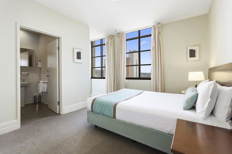 Launceston Central Apartment Hotel Official - Sydney 4u 5