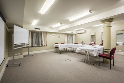 Launceston Central Apartment Hotel Official - Sydney 4u 22