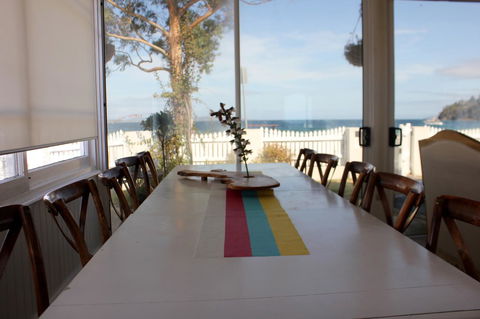 The Ultimate Beach House - Sydney 4u 24