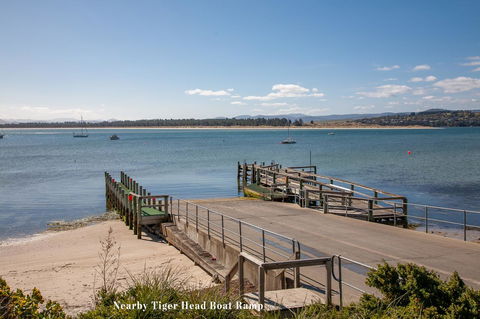 The Sandy Sister - Sydney 4u 35