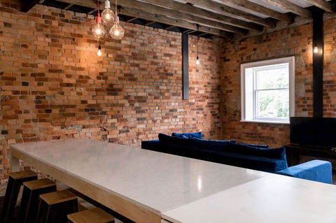 105 Mac Unique Apartments - Accommodation Sydney 23