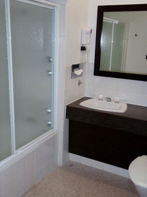 West Coaster Motel - Sydney 4u 30