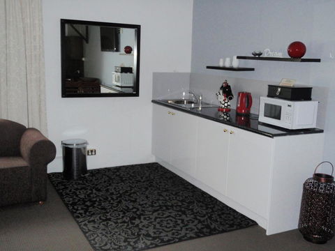 West Coaster Motel - Sydney 4u 23
