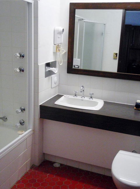 West Coaster Motel - Sydney 4u 17