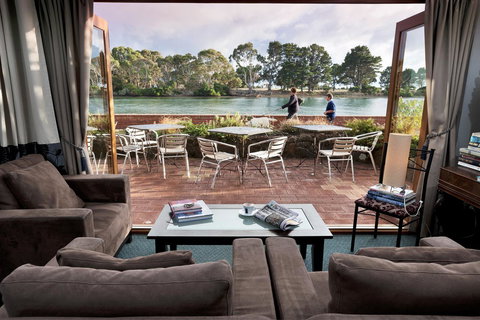 The Waterfront Wynyard - Accommodation Sydney 8