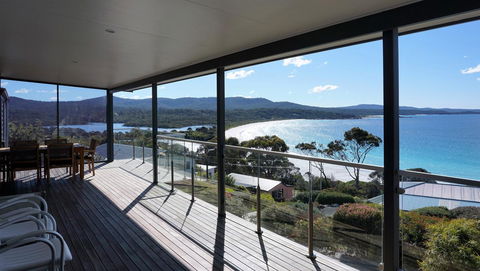 SEA EAGLE COTTAGE Amazing Views Of Bay Of Fires - Accommodation Sydney 0