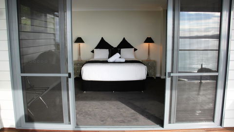 SEA EAGLE COTTAGE Amazing Views Of Bay Of Fires - Accommodation Sydney 8