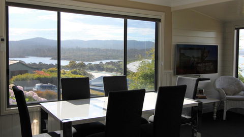 SEA EAGLE COTTAGE Amazing Views Of Bay Of Fires - Accommodation Sydney 24