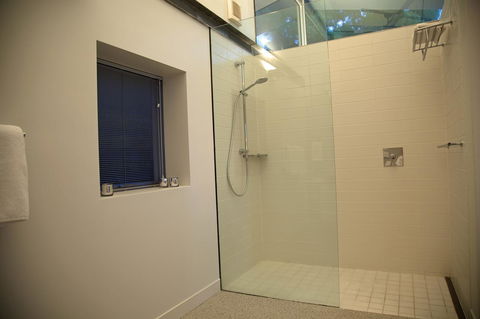 Eaglehawk Pavilions - Sydney 4u 23