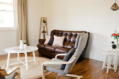 The Holiday Home People - Sydney 4u 22