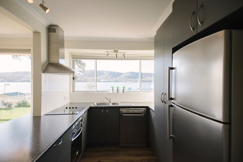 The Holiday Home People - Sydney 4u 5