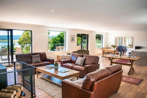 Tamar House - Sydney 4u 15