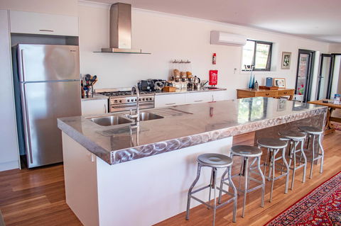 Tamar House - Sydney 4u 12