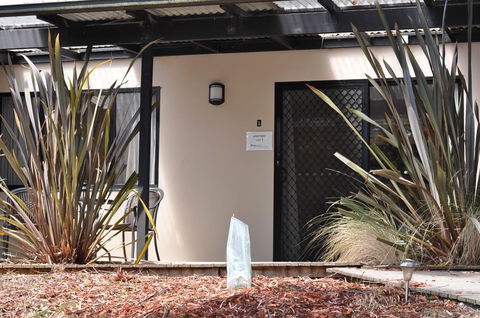 Oyster Cove Chalet - Sydney 4u 28