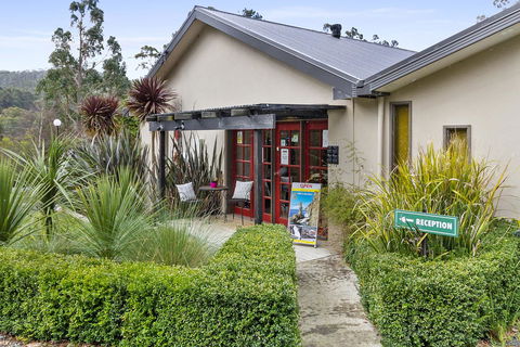 Oyster Cove Chalet - Sydney 4u 13