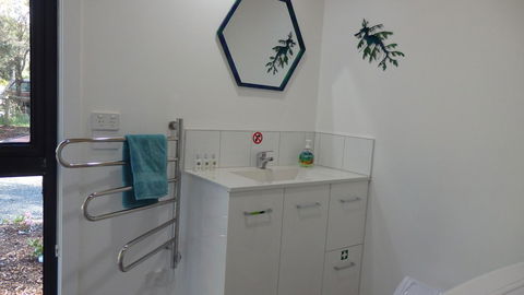 Karoola Cottage Self Contained - Sydney 4u 7
