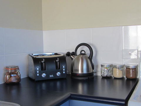 Elm Trees Accommodation @ Ross - Accommodation Sydney 20