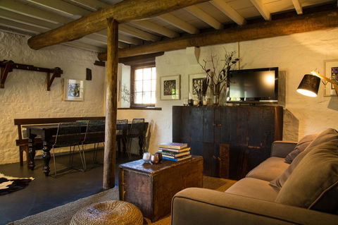 Twamley Farm - Sydney 4u 23