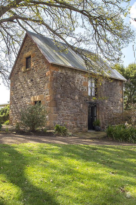 Twamley Farm - Sydney 4u 0