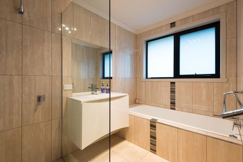 Euphoria House - Sydney 4u 7