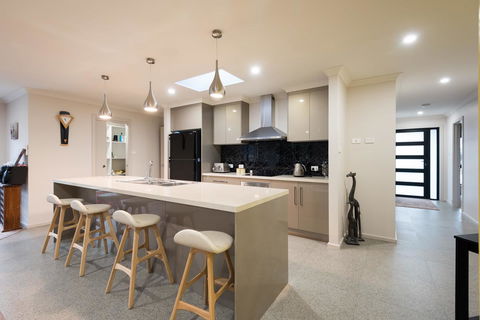 Euphoria House - Sydney 4u 9