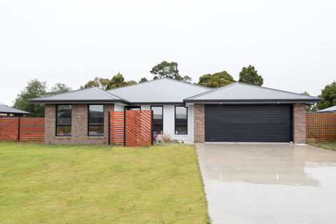 Euphoria House - Sydney 4u 8