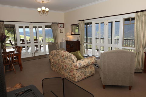 House On The Hill Bed And Breakfast - Sydney 4u 42