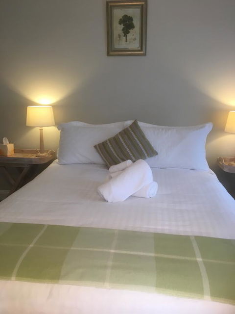 House On The Hill Bed And Breakfast - Sydney 4u 28
