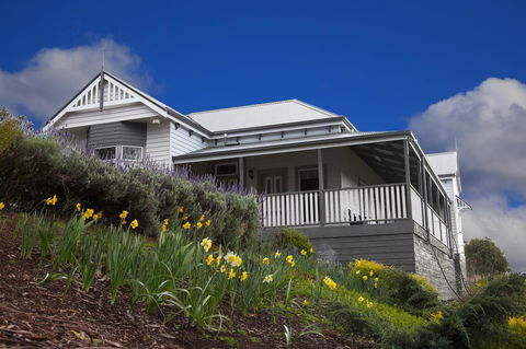 House On The Hill Bed And Breakfast - Sydney 4u 0