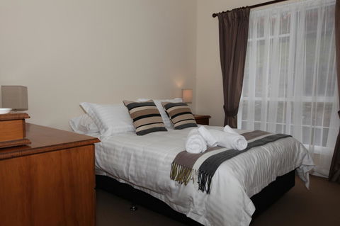 House On The Hill Bed And Breakfast - Sydney 4u 44