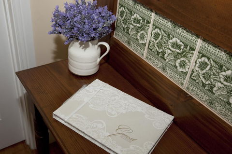 House On The Hill Bed And Breakfast - Sydney 4u 32