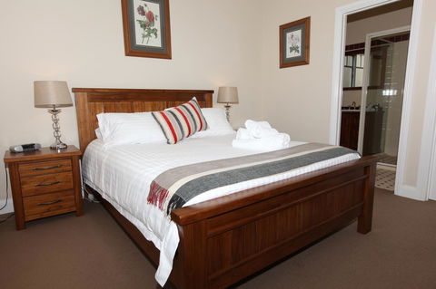 House On The Hill Bed And Breakfast - Sydney 4u 31