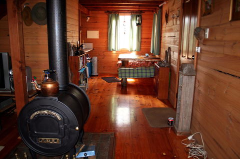 Cradle Mountain Love Shack - Sydney 4u 1