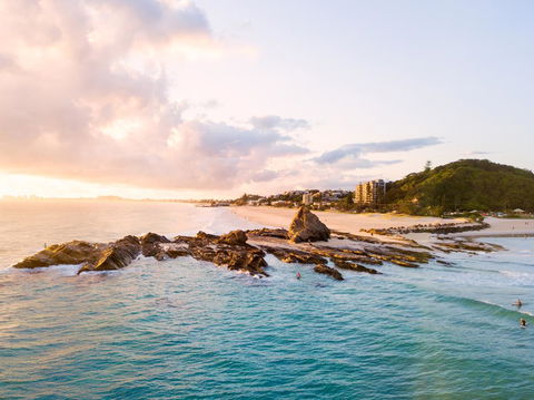New Spacious Beachside Townhouse - Sydney 4u 0