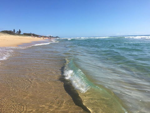 NEW UPMARKET COMFORTABLE 2 Bed, 2 Bath, OCEAN VIEWS, 250m To BUDDINA BEACH! - Sydney 4u 0