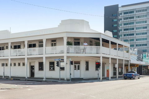Newmarket Hotel - Sydney 4u 2